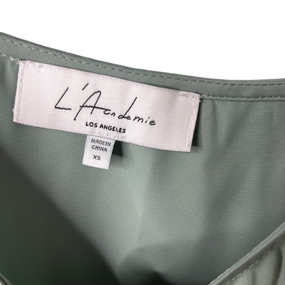 L’Academie The Button Cami Size XS Gray Green Layering - Picture 4 of 6